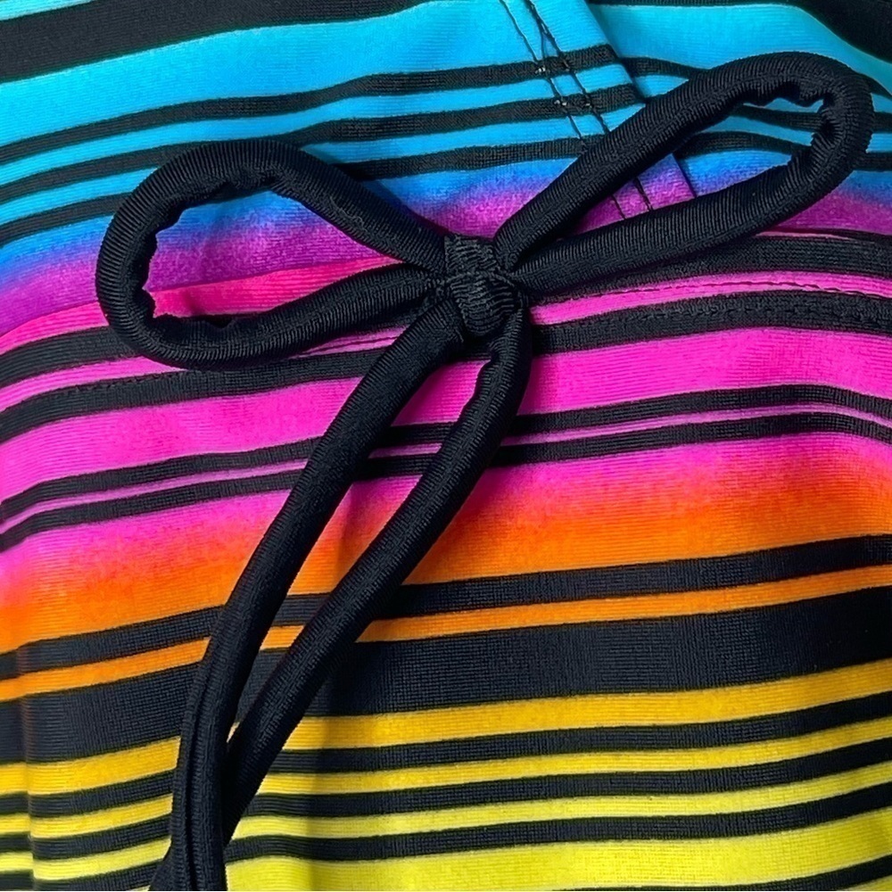 MUDD Kids Swimsuit Top Size 14 Rainbow Print NWT Pool Beach Sun MSRP 34.00 - Picture 6 of 9